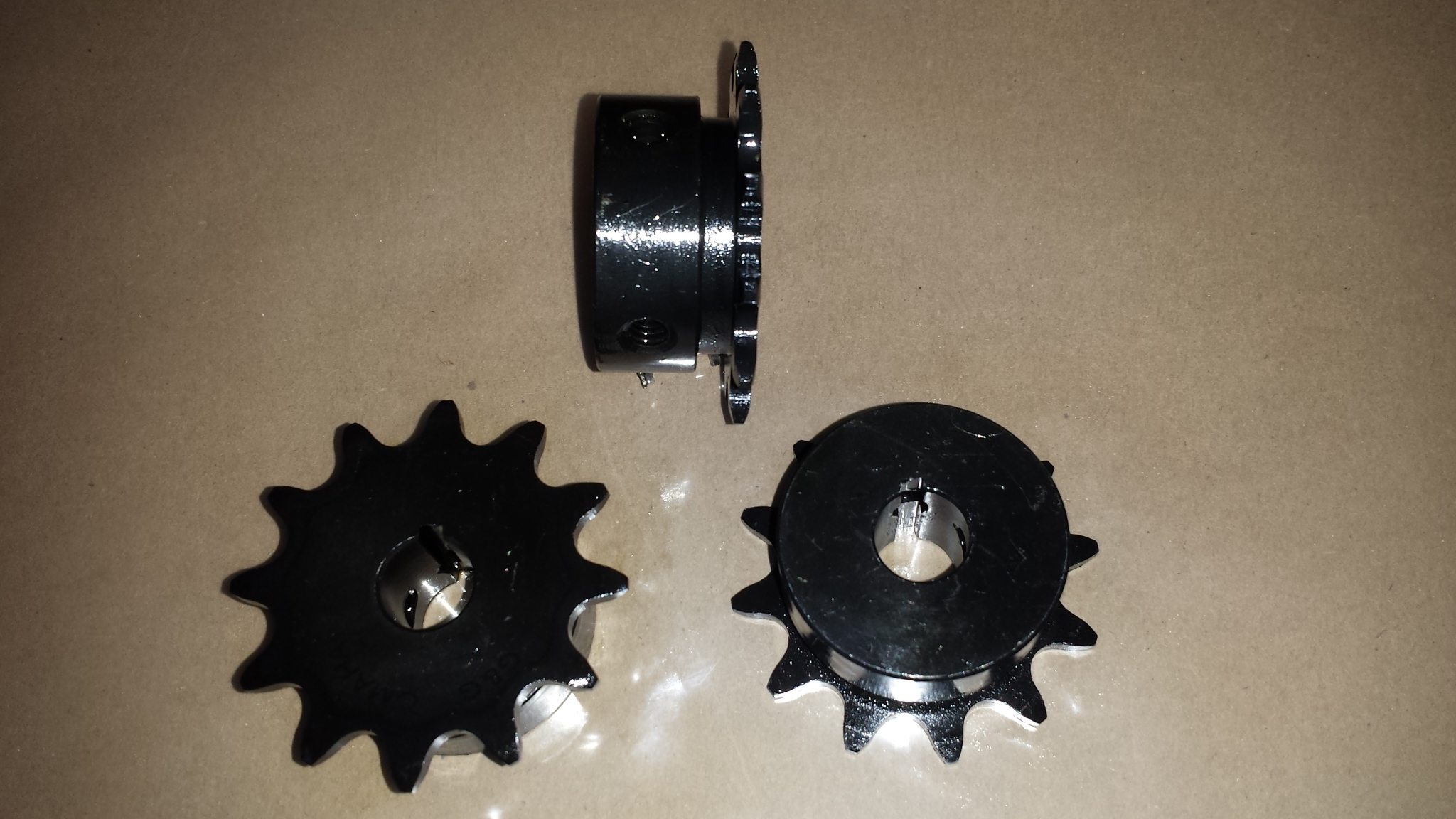 #43 B 12 Tooth Sprocket 1/2" ID, 1/8" keyway, two set screws, Black Oxide