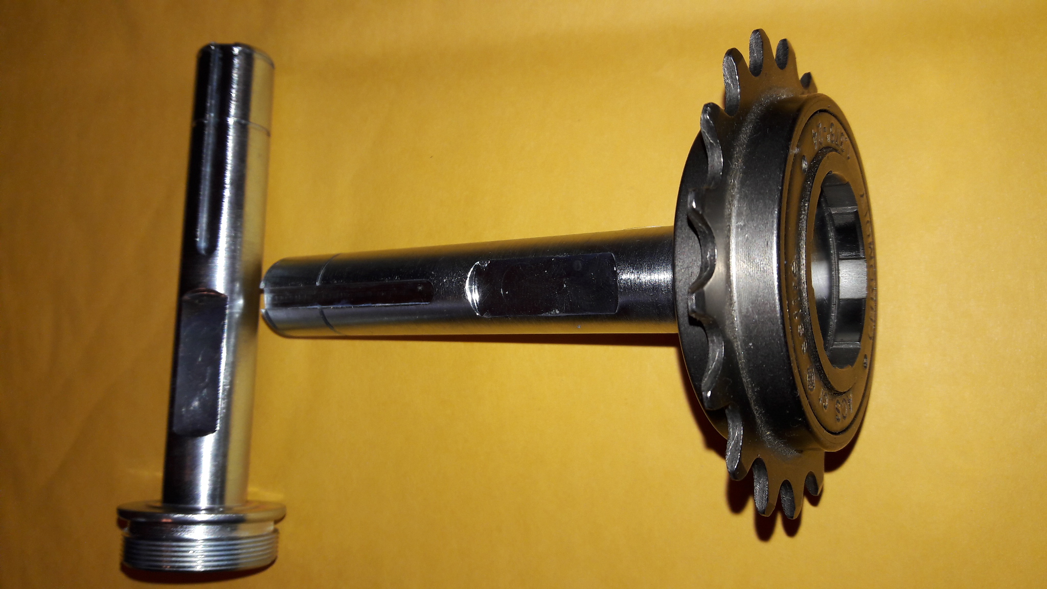 Jack Shaft 3/4" OD x 4-7/8" Over all length, Snap Ring Style