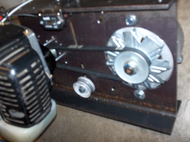 SOLO Typ: 142 40.7cc 2.50 HP Two Cycle Engine mounted to a Alternator / Generator for Off Grid or camping use