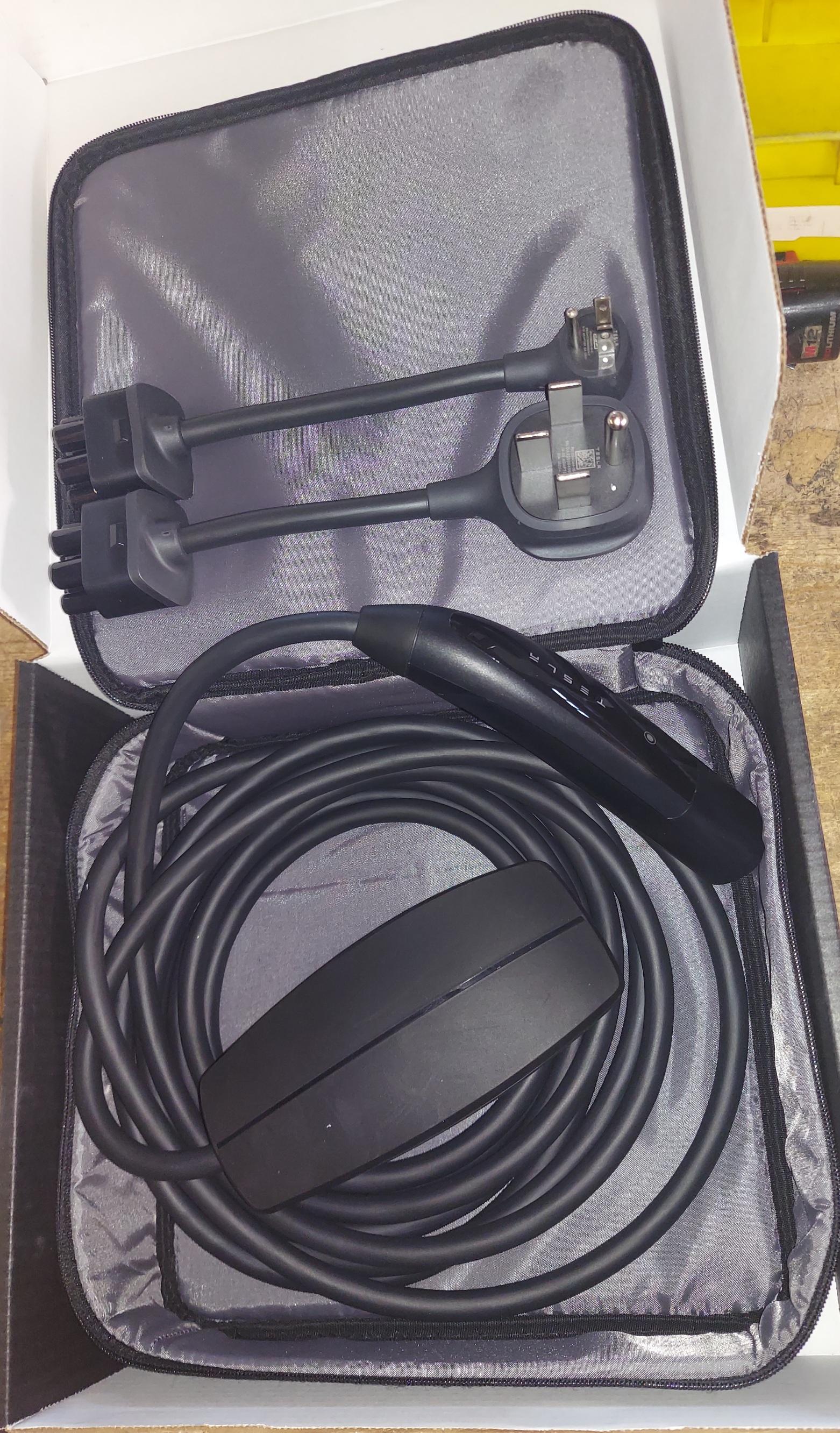Brand NEW Tesla - EVSE - Mobile Connector, Portable Electric Vehicle (EV) NACS Charger up to 32A, 20ft cord - Black