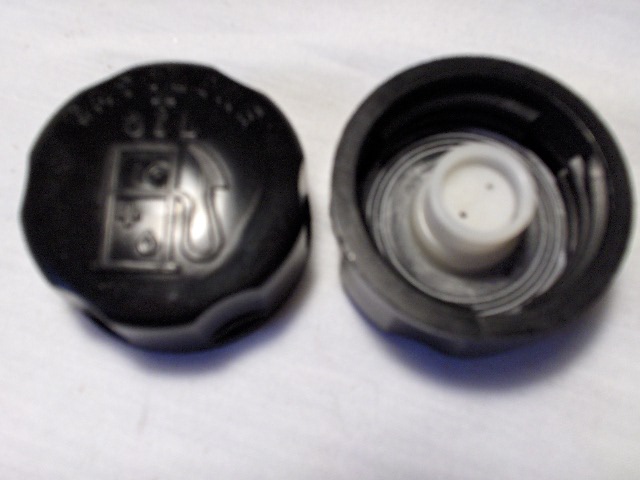 Robin Subaru Two Cycle Cap Gas EC04 - ER0272 # 525-60580-00