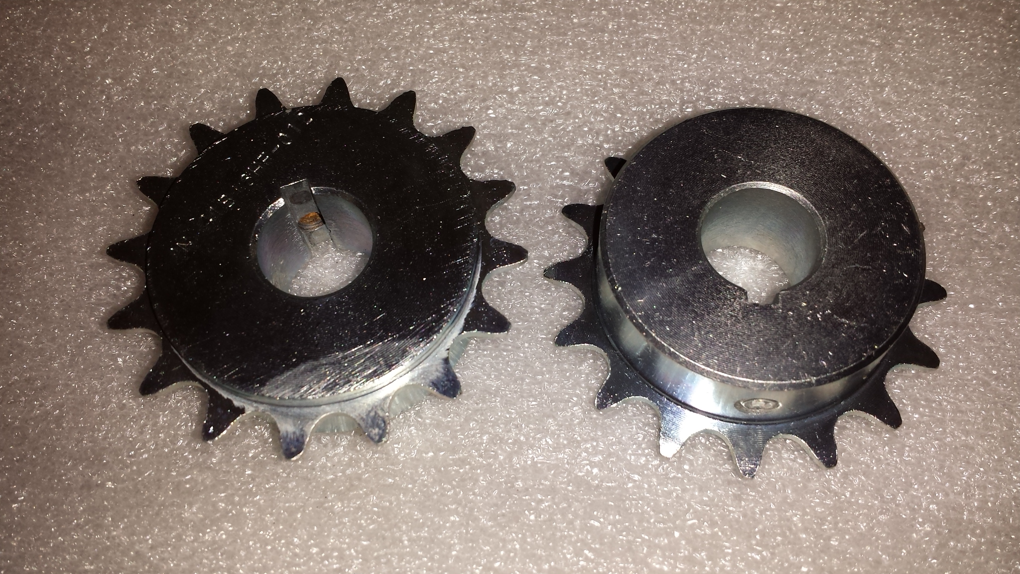 Z72 B 16 Tooth Sprocket 3/4" ID two set screws & 3/16" keyway