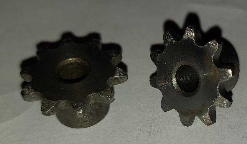 25 B 10 tooth Sprocket 1/4" ID No Keyway No Set Screws