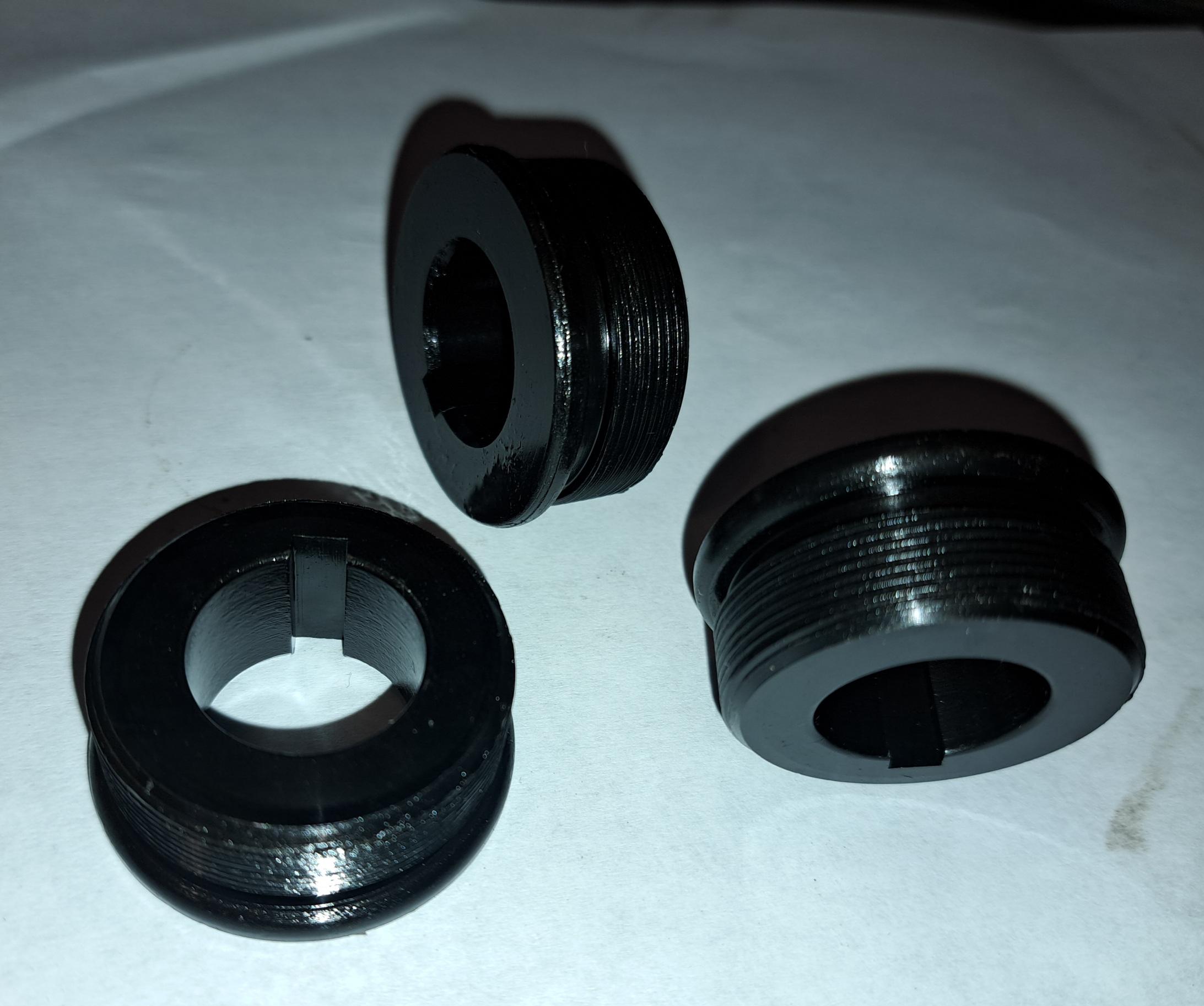 3/4" ID x 5/8" wide 1.375 x 24 RH Adaptor for Freewheel Sprocket 3/16" Keyway - No Set Screws - Black Oxide