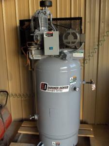 7.5 HP 230V-3 Gardner Denver Air Compressor